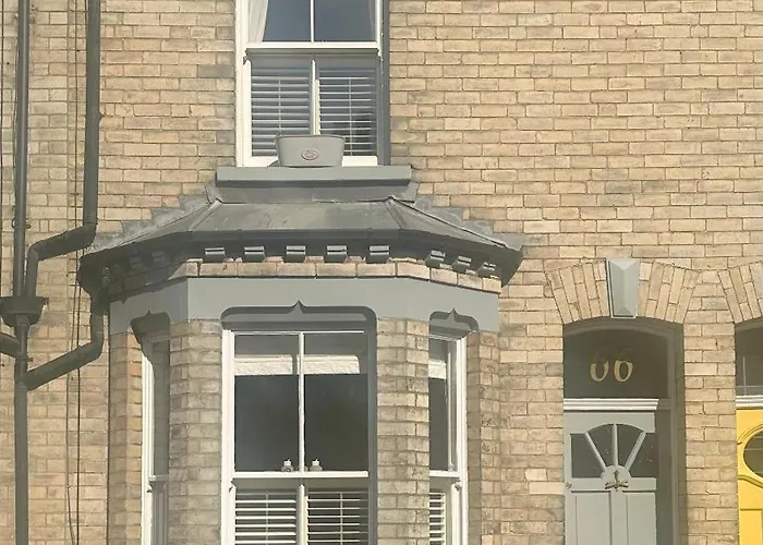 City Apartments - 66 Scott Street York